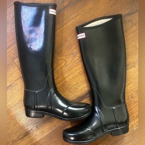 Hunter "Regent" Tall Rain Boots  women’s (5) nwot